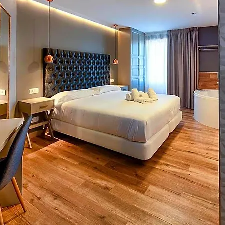 Hotell Gastronomico Torre De 4*